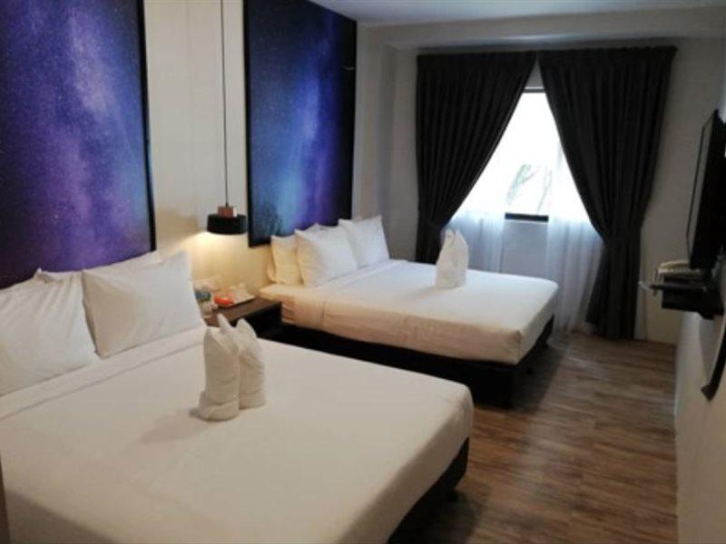 De Luna Hotel Sri Petaling Kuala Lumpur Exterior photo